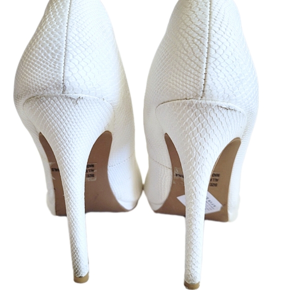 White Pointed Toe Faux Snake Skin Platform Stiletto Heels - Picture 4 of 7
